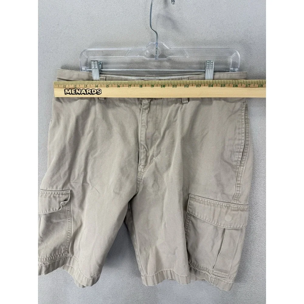 Chaps Mens Cargo Shorts Khaki Beige Size 34 Cotton Twill Outdoor Casual
